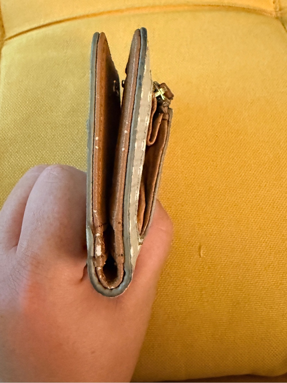 Fossil Emma RFID Mini Multifunction Wallet - Picture 3 of 7